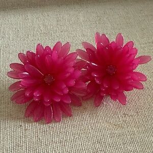 🩵J CREW PINK FLOWER EARRINGS🩵